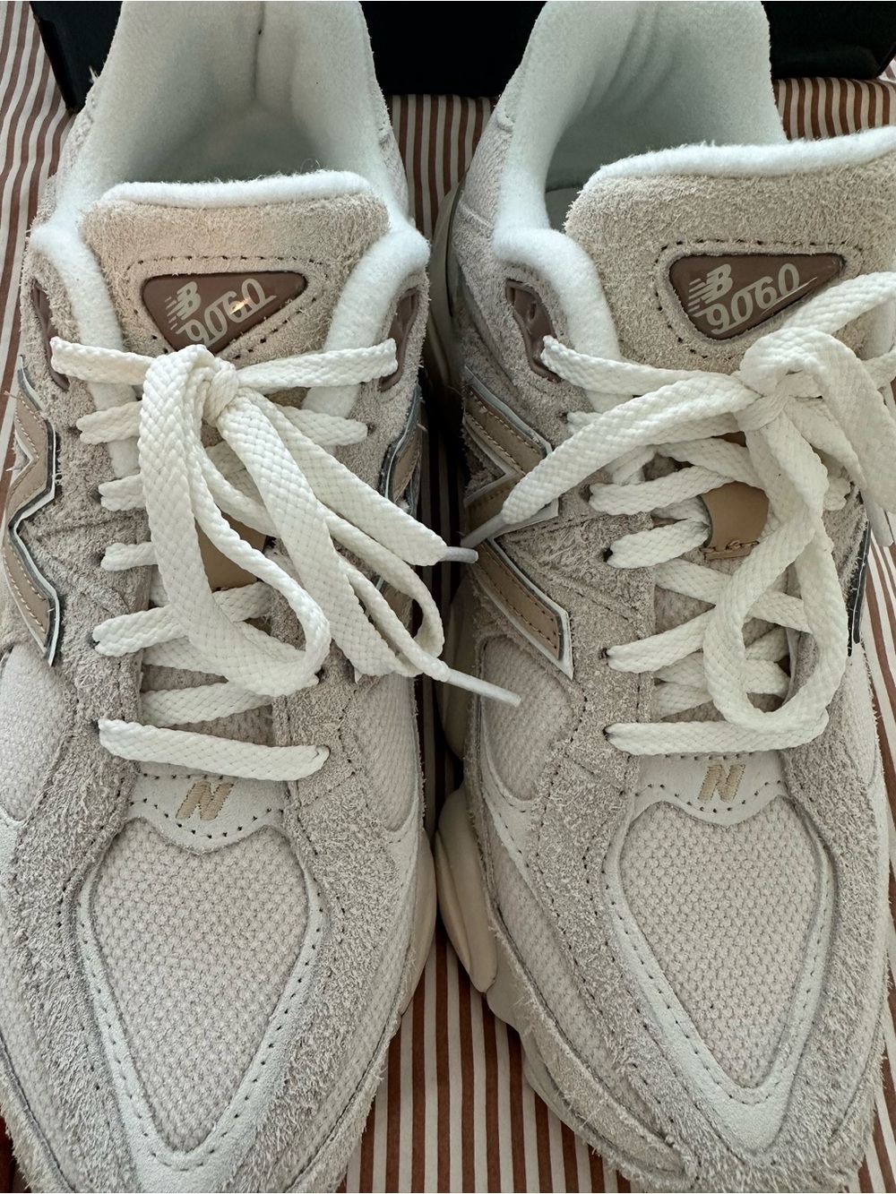 New Balance 9060 Beige White Sneakers - Picture 3 of 10